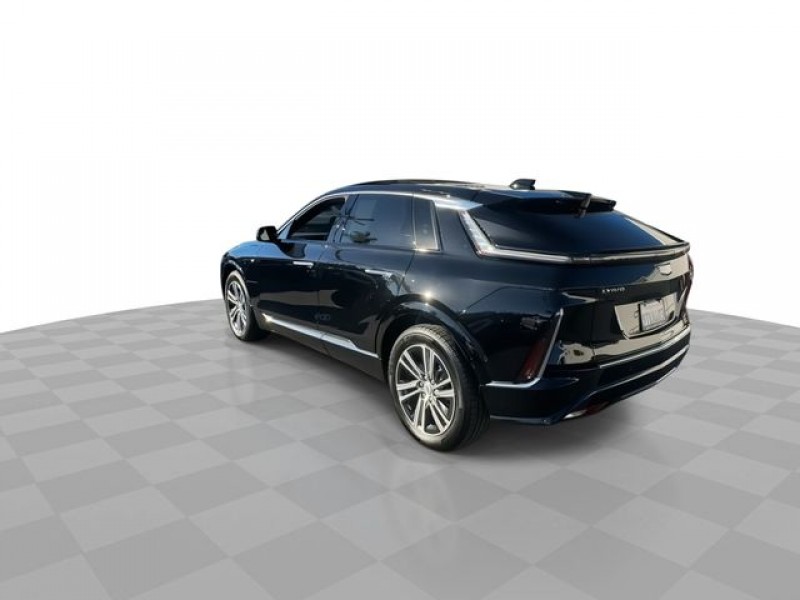 2024 Cadillac LYRIQ Luxury 1GYKPRRK1RZ135553