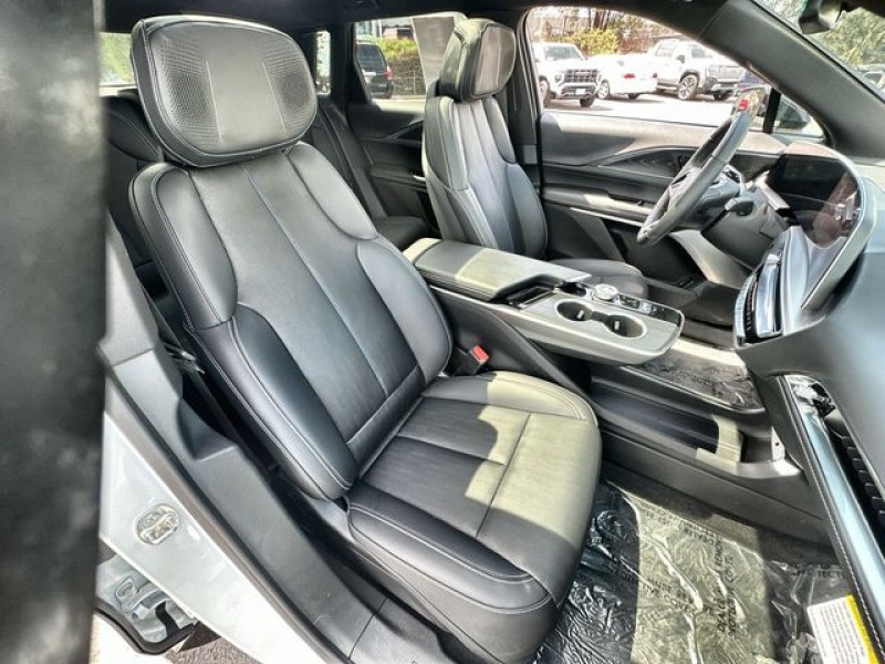 2024 Cadillac LYRIQ Luxury 1GYKPRRK6RZ128288