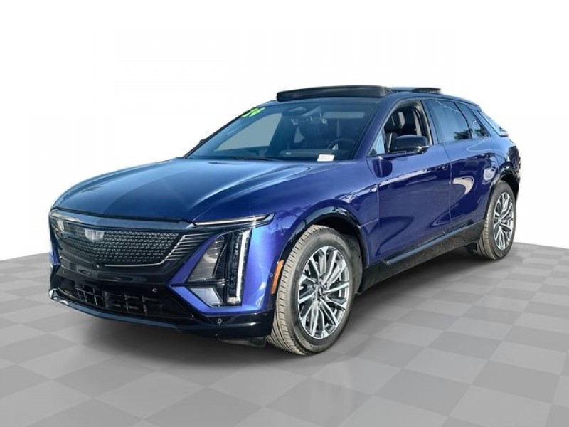 2024 Cadillac LYRIQ Sport 2's photo