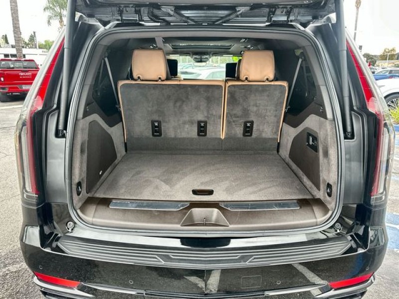 2023 Cadillac Escalade ESV Sport 1GYS4PKL7PR564760