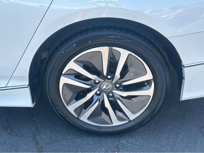 2020 Honda Accord Hybrid Touring 1HGCV3F97LA008974