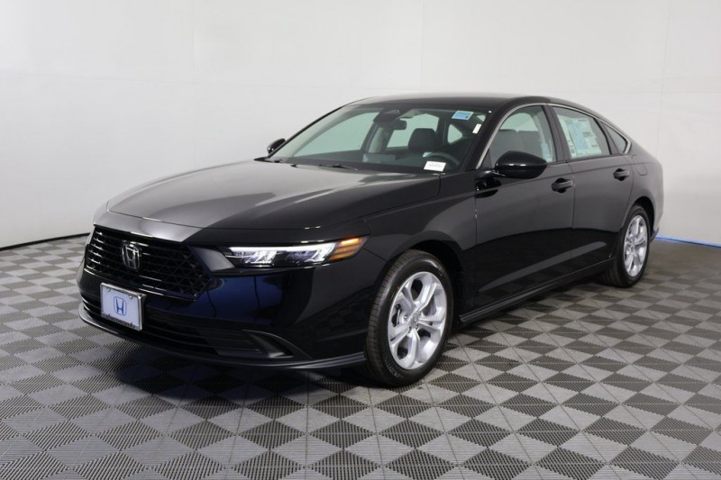 2025 Honda Accord LX 1HGCY1F26SA078656