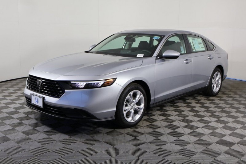 2025 Honda Accord LX 1HGCY1F28SA081137