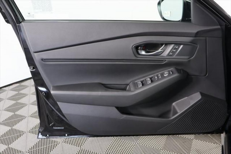 2025 Honda Accord Hybrid EX-L 1HGCY2F6XSA093914