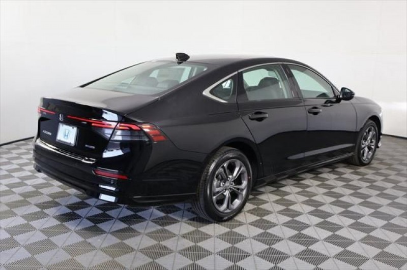 2025 Honda Accord Hybrid EX-L 1HGCY2F6XSA093914