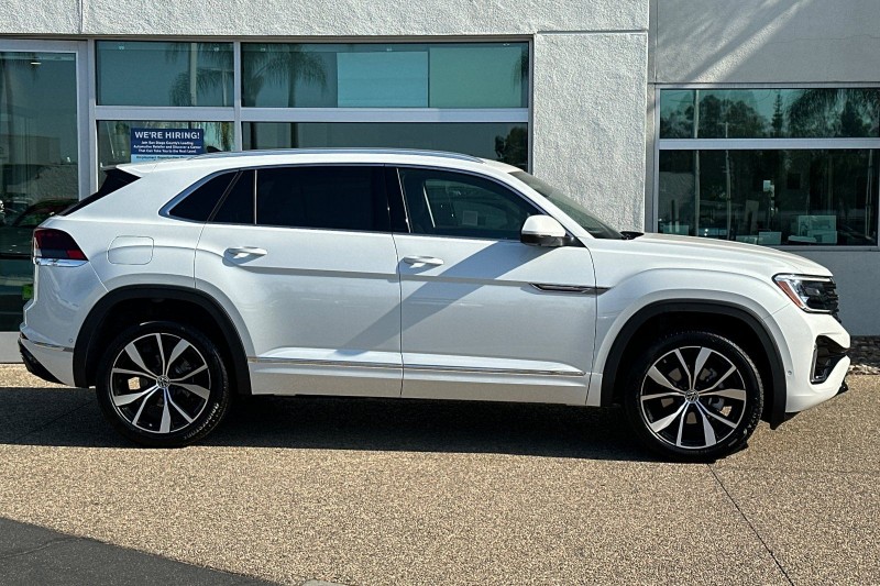 2025 Volkswagen Atlas Cross Sport SEL Premium R-LINE - Photo 3