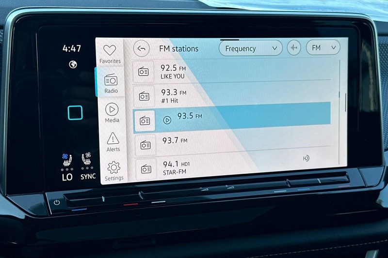 2025 Volkswagen Atlas Cross Sport SEL Premium R-LINE - Photo 17