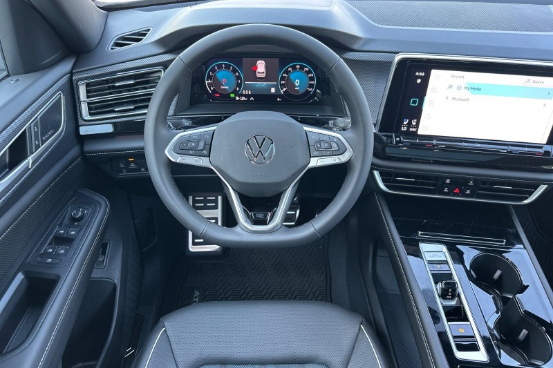 2025 Volkswagen Atlas Cross Sport SEL Premium R-LINE - Photo 13