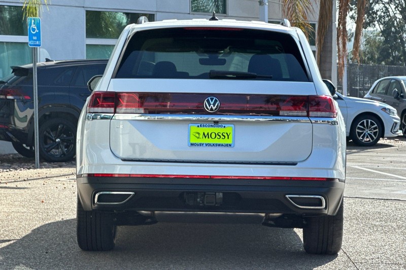 2026 Volkswagen Atlas SE w/Tech - Photo 5