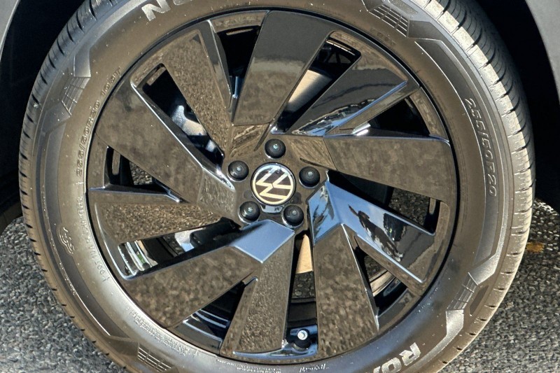 2026 Volkswagen Atlas SE w/Tech - Photo 25