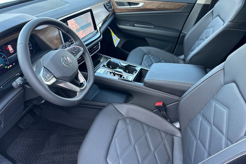 2026 Volkswagen Atlas SE w/Tech - Photo 9