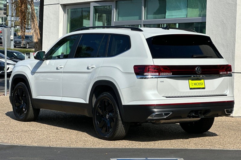 2026 Volkswagen Atlas SE w/Tech - Photo 6