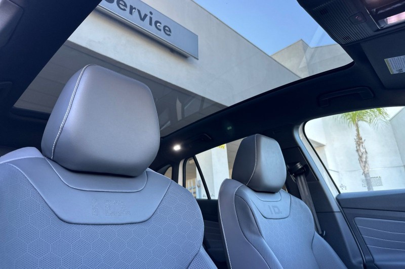 2026 Volkswagen ID.4 Pro S Plus 1V2JSPE8XTC000935