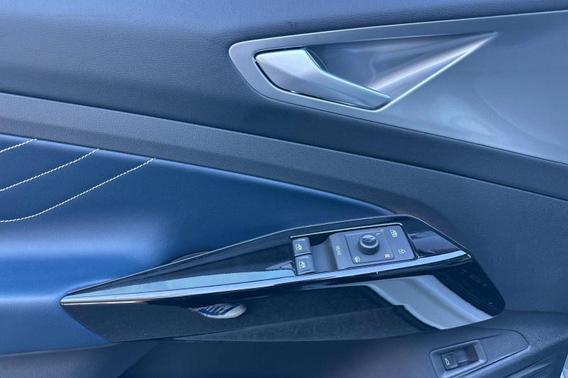 2026 Volkswagen ID.4 PRO S - Photo 10
