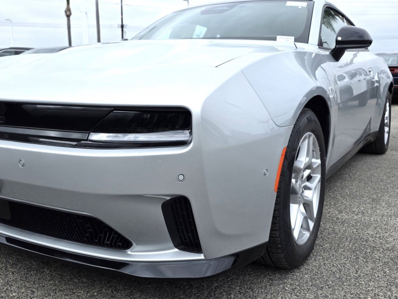 2025 Dodge Charger Daytona R/T - Photo 8