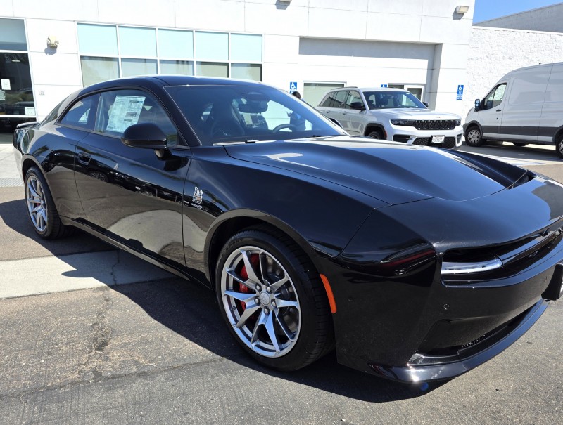 2025 Dodge Charger Daytona Scat Pack - Photo 6