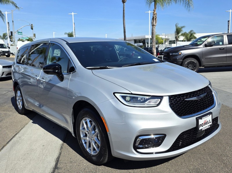 2026 Chrysler Pacifica Select 2C4RC1BG0TR181061