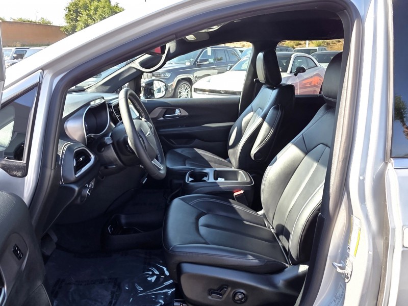 2026 Chrysler Pacifica Select 2C4RC1BG0TR181061