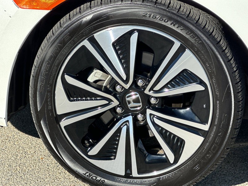 2017 Honda Civic EX-T 2HGFC1F48HH643299