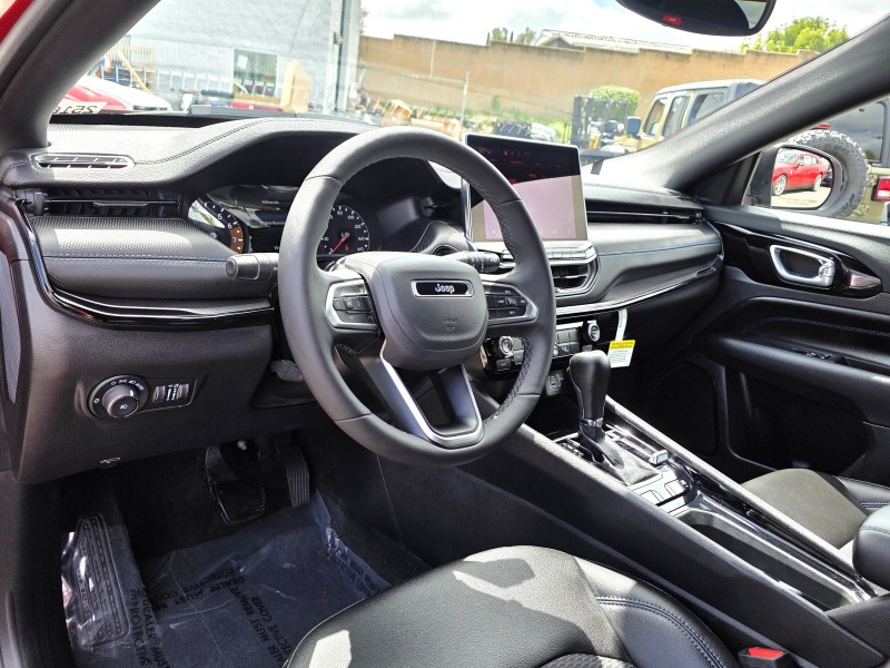 2025 Jeep Compass Latitude 3C4NJDBN5ST559956