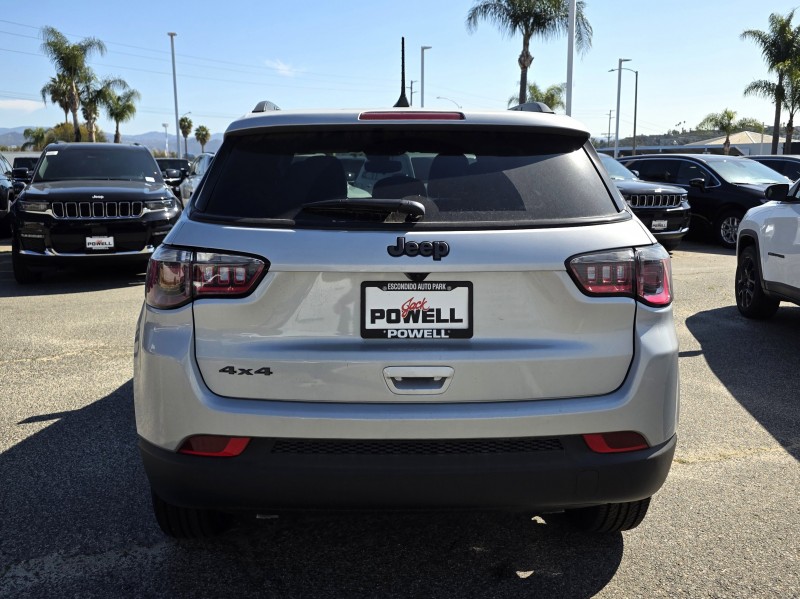 2025 Jeep Compass Latitude 3C4NJDBN9ST559958