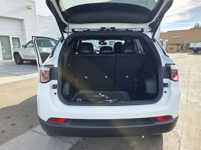 2026 Jeep Compass Limited Altitude 3C4NJDCN7TT186483
