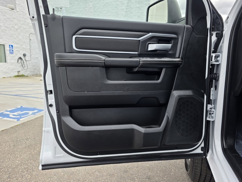 2025 Ram 2500 Big Horn 3C63R4JL1SG516182