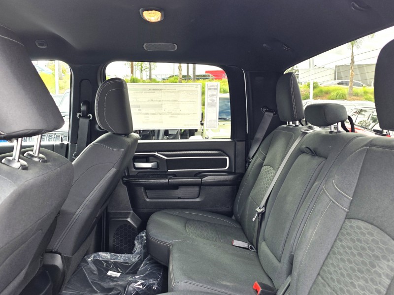 2025 Ram 2500 Big Horn 3C63R4JL1SG516182