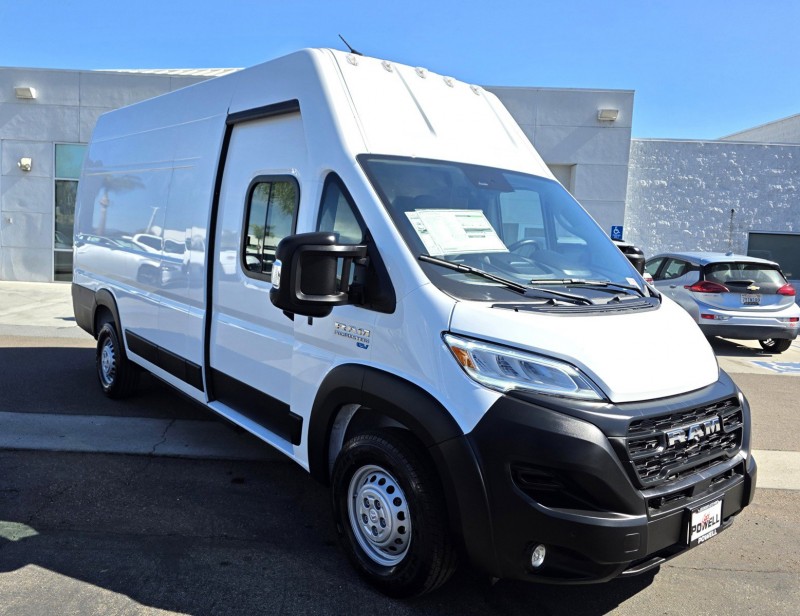 2025 Ram ProMaster Cargo Van EV  3C6MRWAZ8SE529351