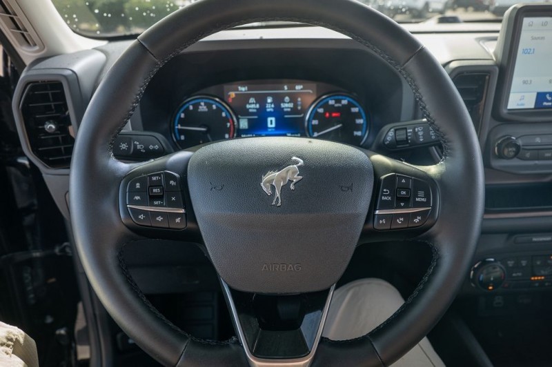 2024 Ford Bronco Sport Outer Banks 3FMCR9C63RRE47454
