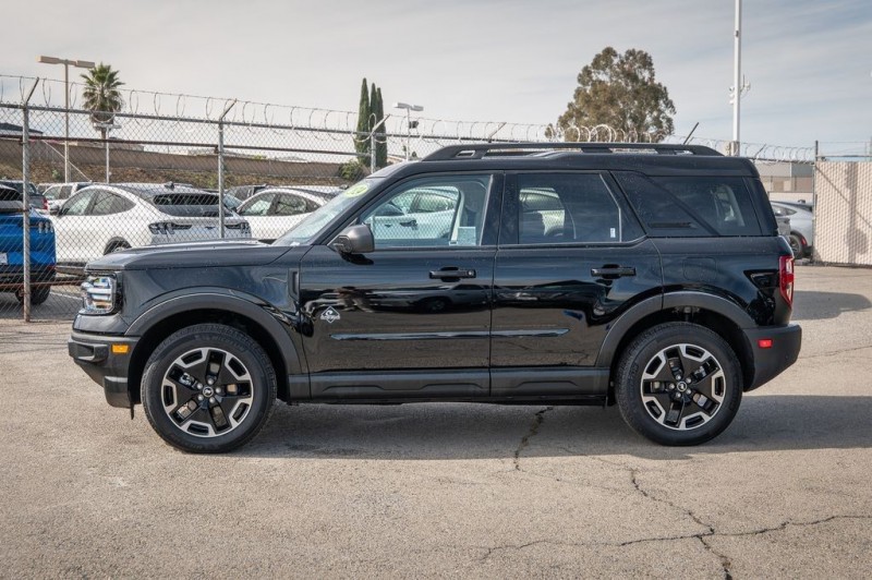 2024 Ford Bronco Sport Outer Banks 3FMCR9C63RRE47454