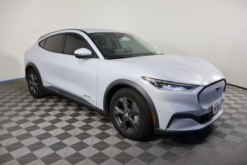 2021 Ford Mustang Mach-E Select 3FMTK1RM7MMA43588