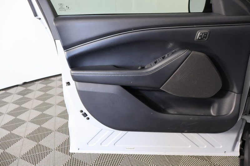 2021 Ford Mustang Mach-E Select 3FMTK1RM7MMA43588