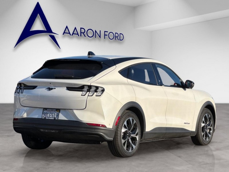 2024 Ford Mustang Mach-E Select 3FMTK1SU0RMA27959