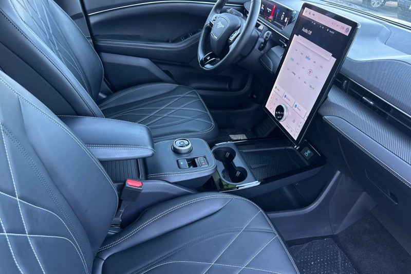 2024 Ford Mustang Mach-E Select 3FMTK1SU0RMA27959