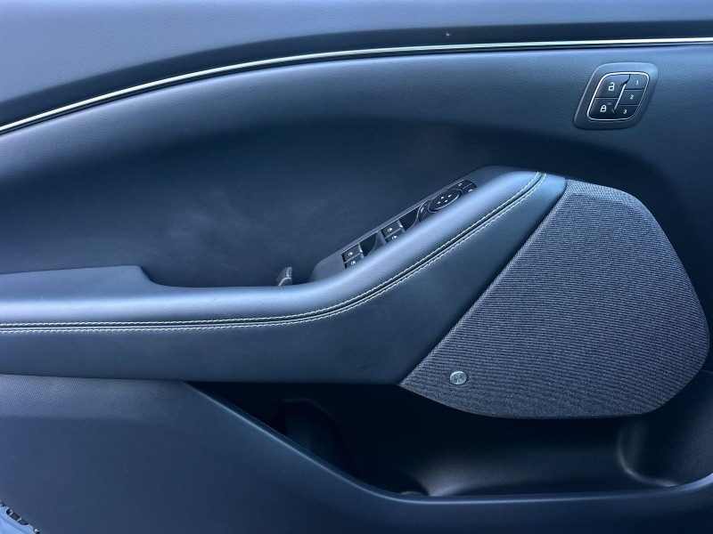 2024 Ford Mustang Mach-E Premium 3FMTK3R70RMA23194