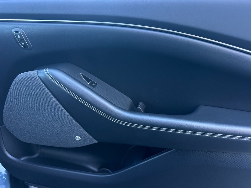 2024 Ford Mustang Mach-E Premium 3FMTK3R70RMA23194