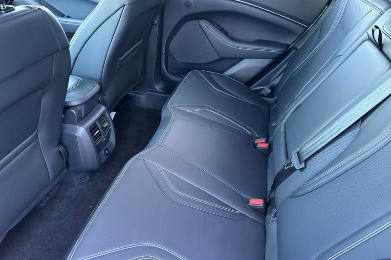 2024 Ford Mustang Mach-E Premium 3FMTK3R73RMA22587