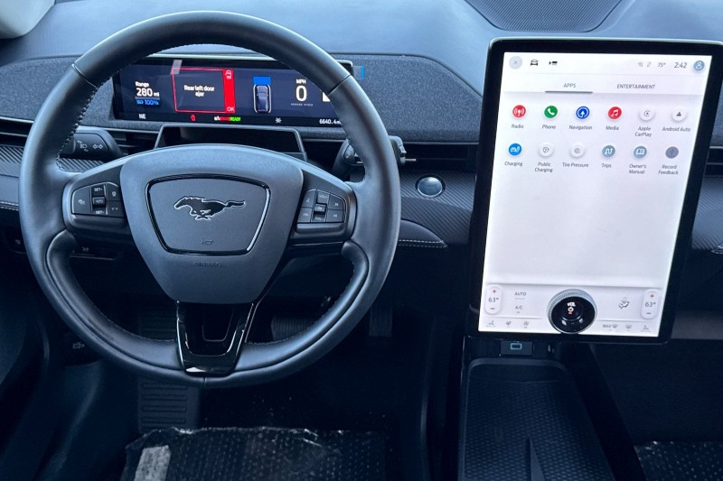 2024 Ford Mustang Mach-E Premium 3FMTK3R73RMA22587