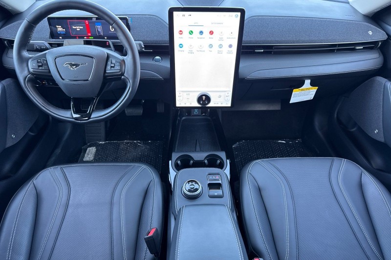 2024 Ford Mustang Mach-E Premium 3FMTK3R73RMA22587