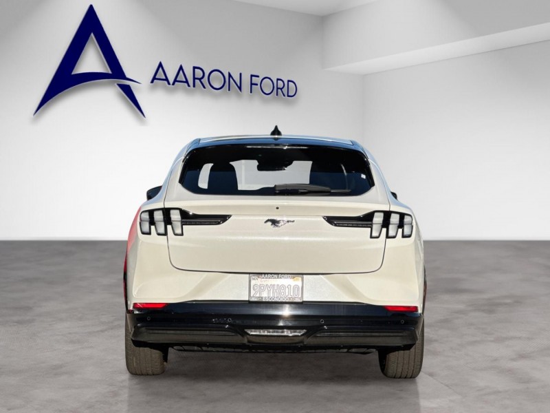 2024 Ford Mustang Mach-E Premium 3FMTK3R73RMA22587