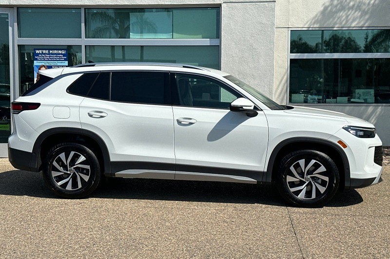 2025 Volkswagen Tiguan 2.0T S 3VVCR7RM1SM057097