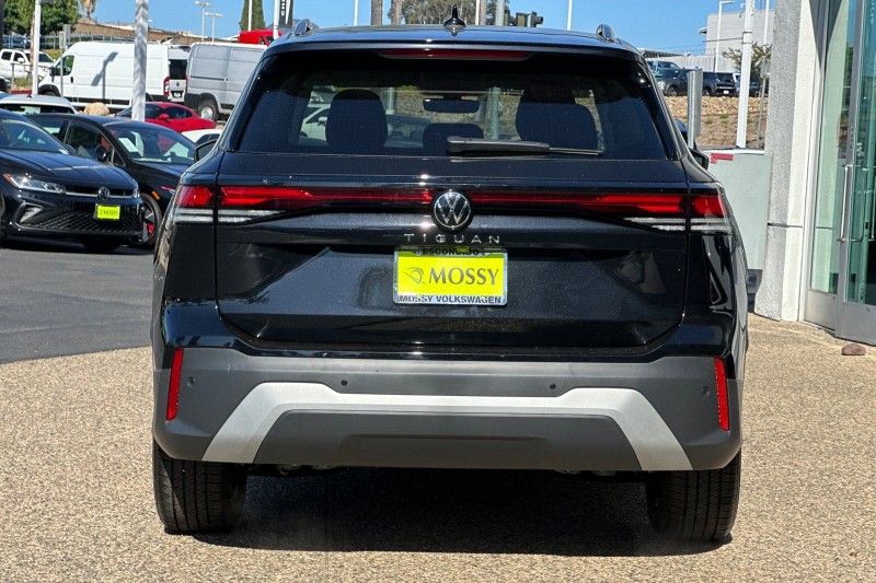 2025 Volkswagen Tiguan 2.0T S 3VVCR7RM4SM025714