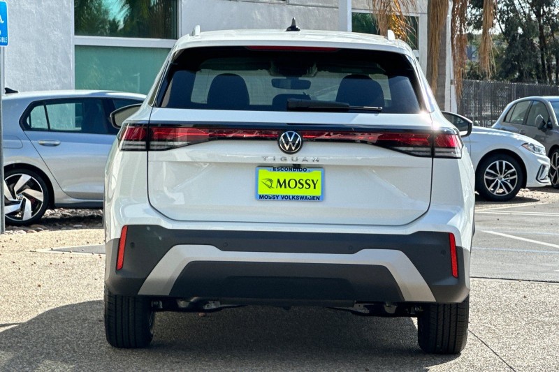 2025 Volkswagen Tiguan 2.0T S 3VVCR7RM6SM065325