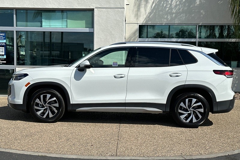 2025 Volkswagen Tiguan 2.0T S 3VVCR7RM6SM065325