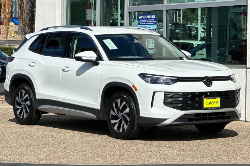 2025 Volkswagen Tiguan 2.0T S 3VVCR7RMXSM064694
