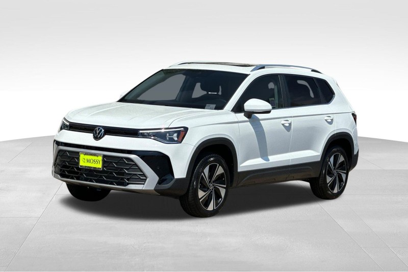 2025 Volkswagen Taos 1.5T SE 3VVVC7B28SM075339