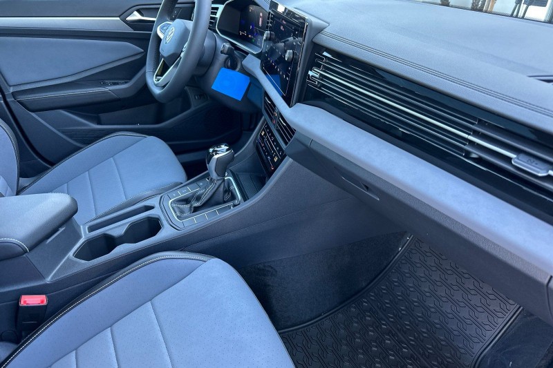 2026 Volkswagen Jetta SE - Photo 14