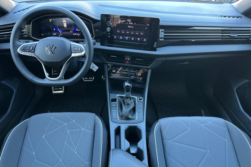 2026 Volkswagen Jetta Sport - Photo 12