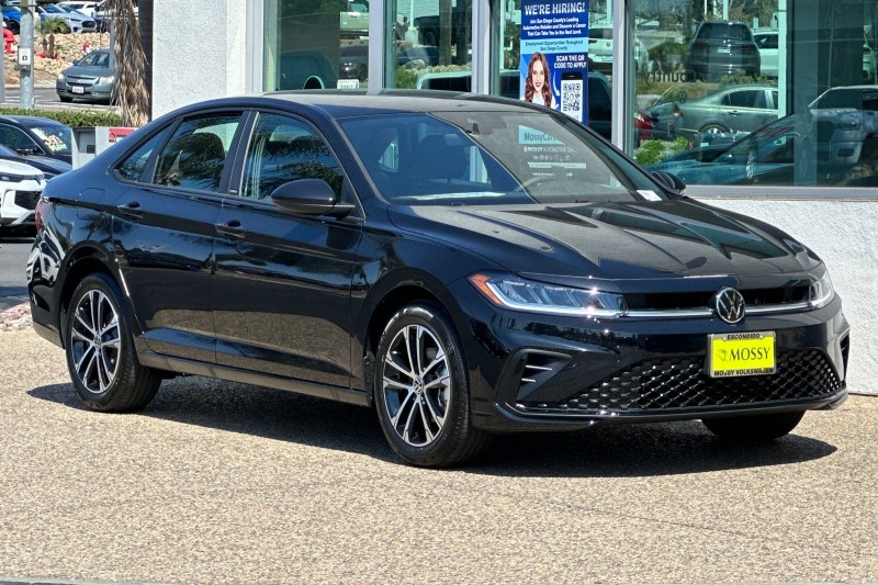 2025 Volkswagen Jetta 1.5T Sport 3VWBX7BU6SM099983